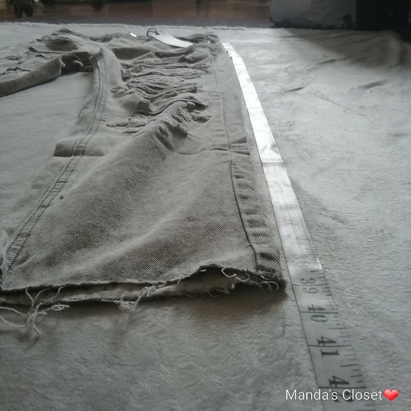 NWT Refuge Denim Distressed Jeans - Picture 13 of 16